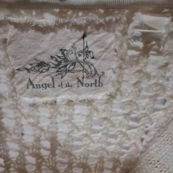 Angel Of The North Cream Cardigan - Picture 2 of 6